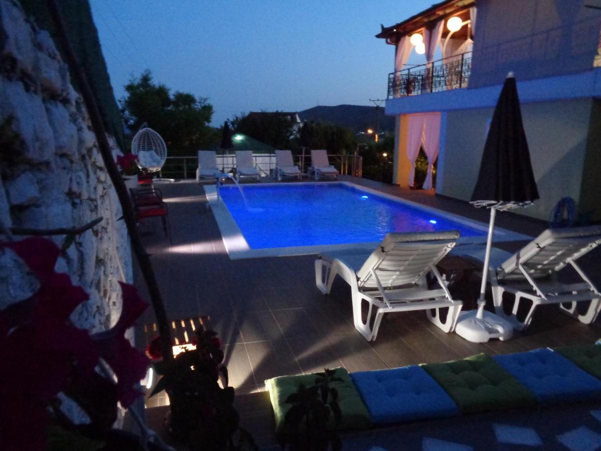 Villa Cato Sarandë Exterior foto